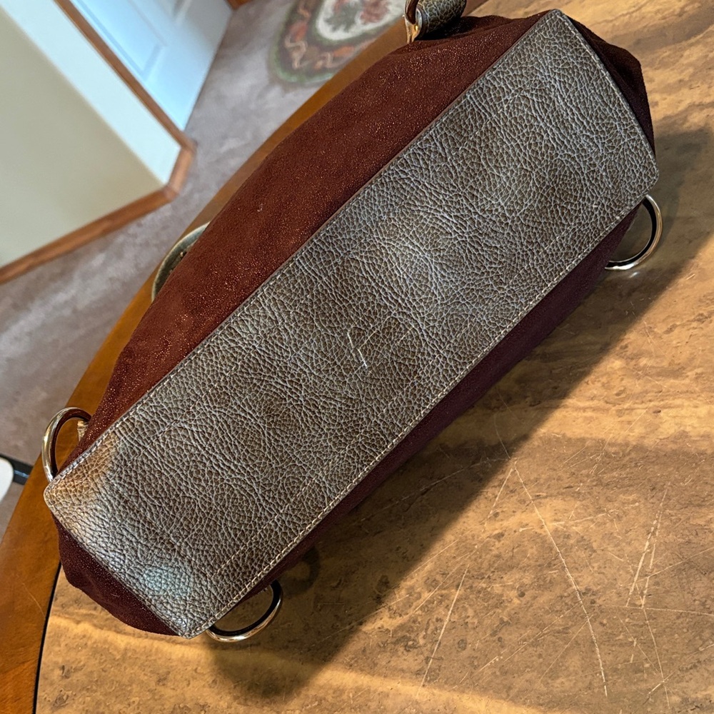 Brown Sparkle Suede Handbag with Gold Accents Charm Keychain Kathy Van Zeeland - Picture 8 of 16